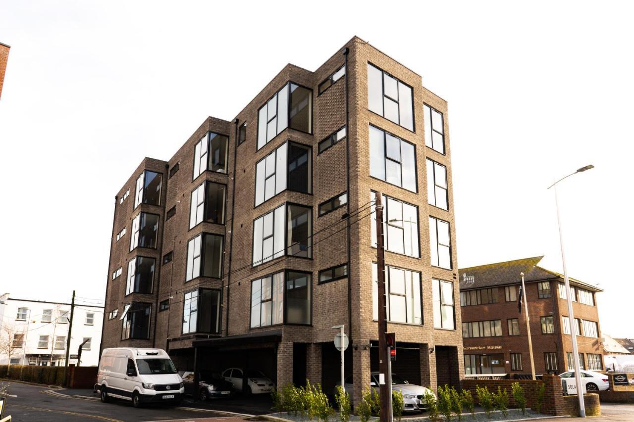 Beautiful Two Bedroom Harbour Side Apartment Poole Εξωτερικό φωτογραφία