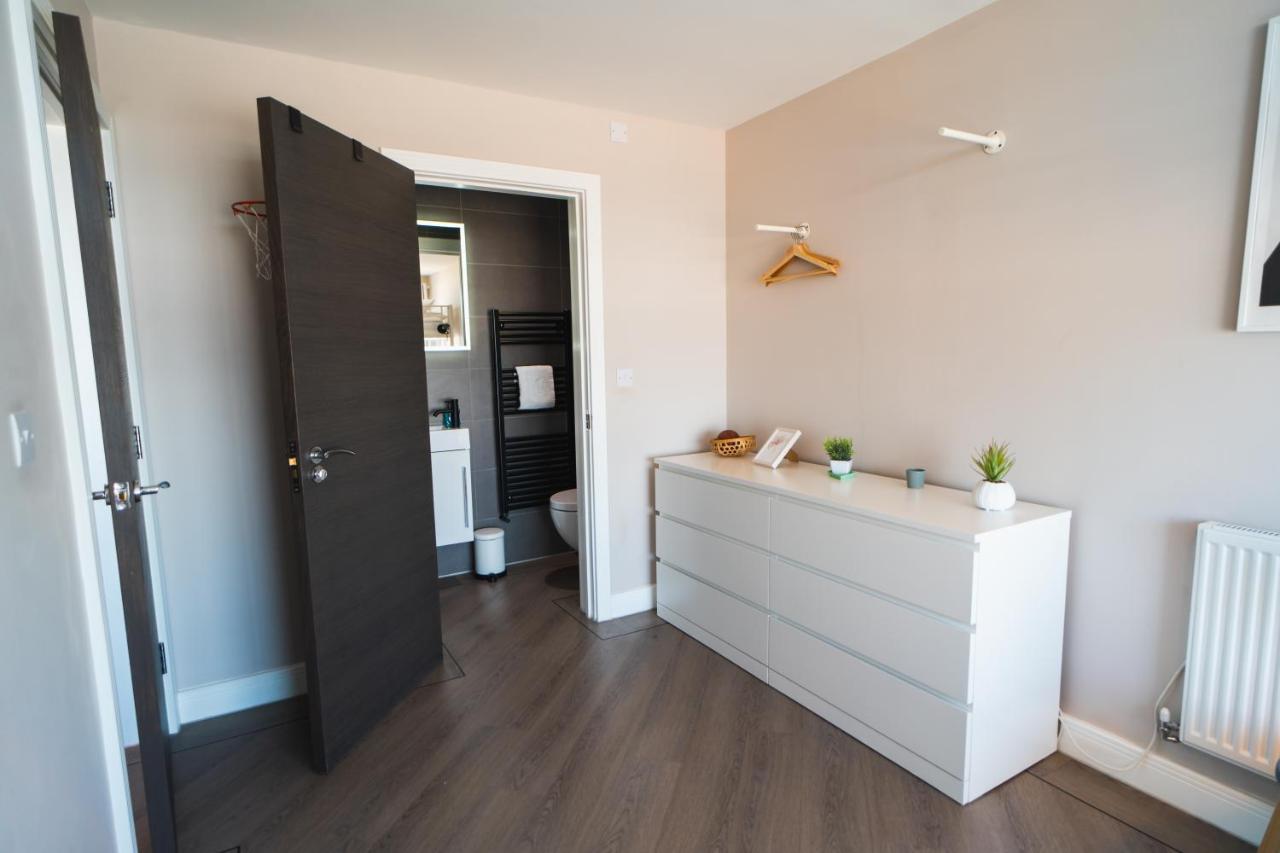 Beautiful Two Bedroom Harbour Side Apartment Poole Εξωτερικό φωτογραφία